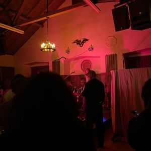 Trying to clear out my closet make offers!!